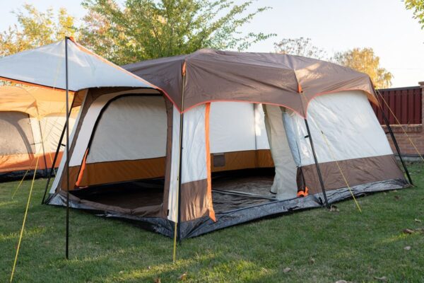 Šator za više osoba XXL za kampovanje